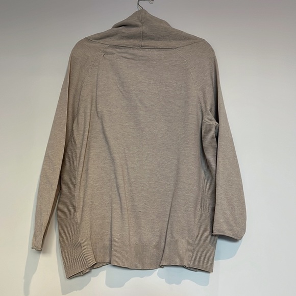 Funnel neck sweater with drawstring - Picture 2 of 3